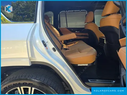 LEXUS LX 700H LUXURY