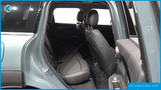MINI COUNTRYMAN CLASSIC PLUS LAUNCH PACK