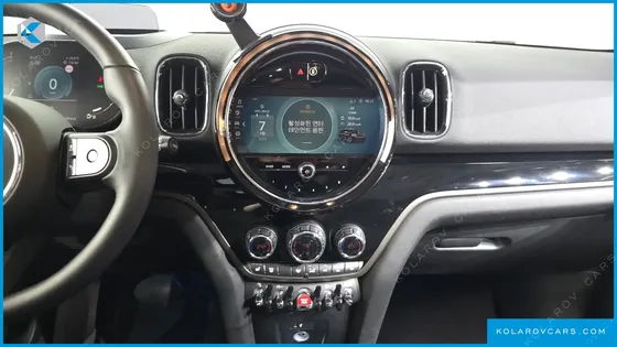 MINI COUNTRYMAN CLASSIC PLUS LAUNCH PACK