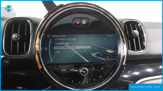 MINI COUNTRYMAN CLASSIC PLUS LAUNCH PACK