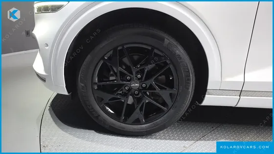 GENESIS GV70 2.5T GASOLINE 2WD