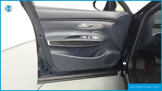 GENESIS GV70 2.5T GASOLINE 2WD