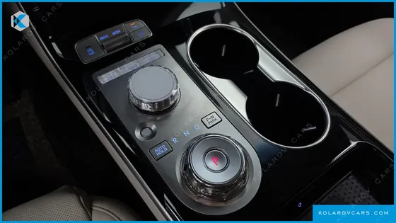 GENESIS GV70 2.5T GASOLINE 2WD