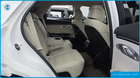 GENESIS GV70 2.5T GASOLINE 2WD