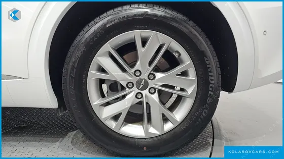 GENESIS GV70 2.5T GASOLINE 2WD