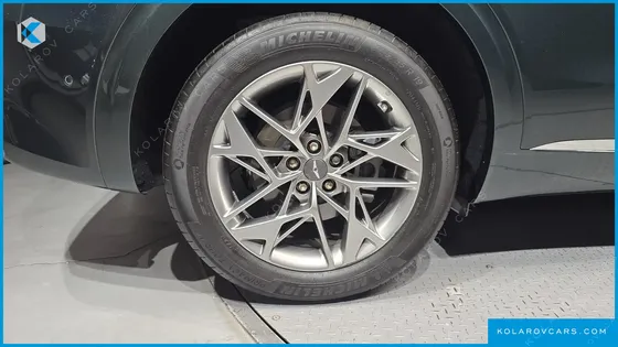 GENESIS GV70 2.5T GASOLINE 2WD