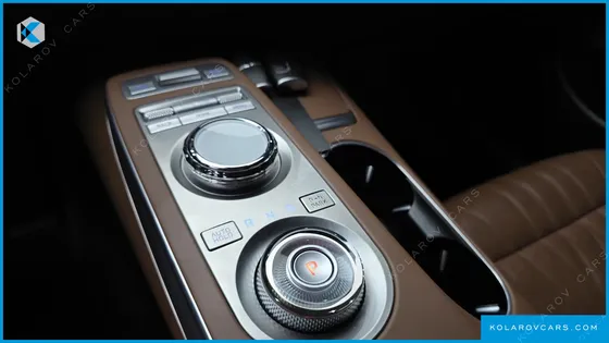 GENESIS GV70 2.5T GASOLINE 2WD