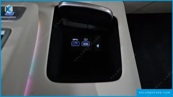 GENESIS GV70 2.5T GASOLINE 2WD