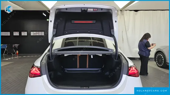 MERCEDES E-CLASS E200 AVANTGARDE