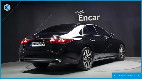 MERCEDES E-CLASS E300 4MATIC EXCLUSIVE