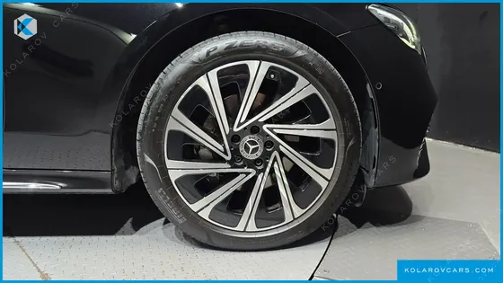 MERCEDES E-CLASS E300 4MATIC EXCLUSIVE