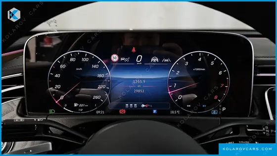 MERCEDES E-CLASS E200 AVANTGARDE