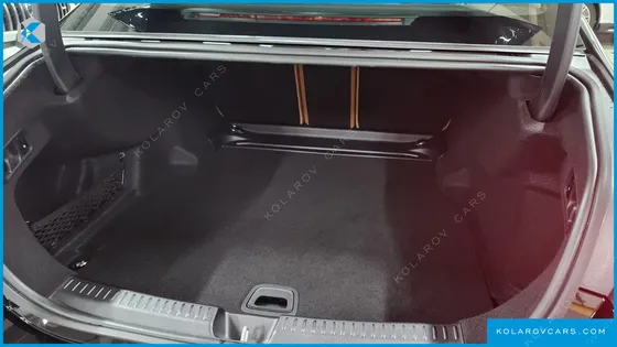 MERCEDES E-CLASS E200 AVANTGARDE