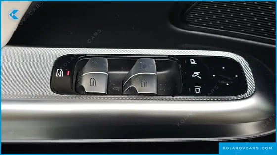 MERCEDES E-CLASS E200 AVANTGARDE