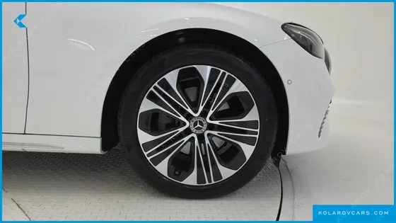MERCEDES E-CLASS E220D 4MATIC EXCLUSIVE
