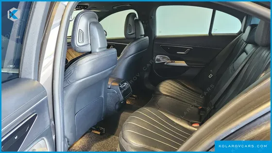 MERCEDES E-CLASS E300 4MATIC EXCLUSIVE