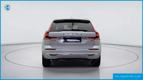VOLVO XC60 T8 ULTRA BRIGHT