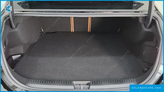 MERCEDES E-CLASS E350E 4MATIC
