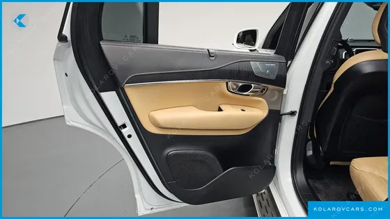 VOLVO XC90 T8 ULTIMATE BRIGHT HYBRID