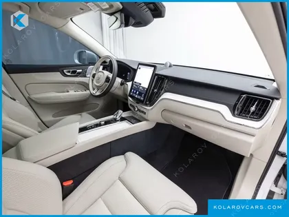 VOLVO XC60 T8 ULTRA BRIGHT