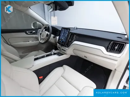 VOLVO XC60 T8 ULTRA BRIGHT