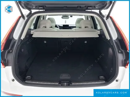 VOLVO XC60 T8 ULTRA BRIGHT