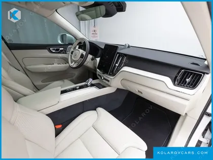 VOLVO XC60 T8 ULTRA BRIGHT