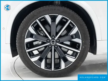 VOLVO XC90 T8 ULTRA BRIGHT HYBRID