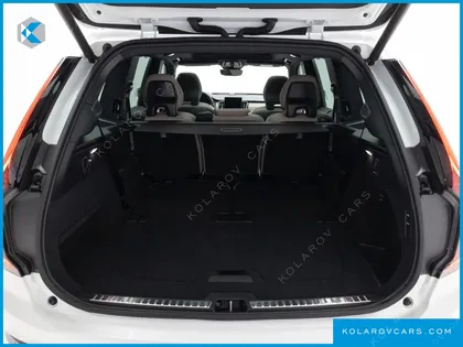 VOLVO XC90 T8 ULTRA BRIGHT HYBRID