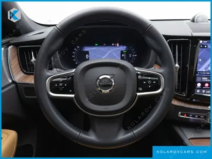 VOLVO XC60 T8 ULTRA BRIGHT