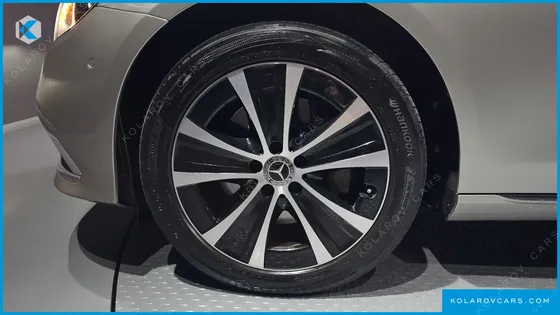 MERCEDES E-CLASS E300E 4MATIC EXCLUSIVE