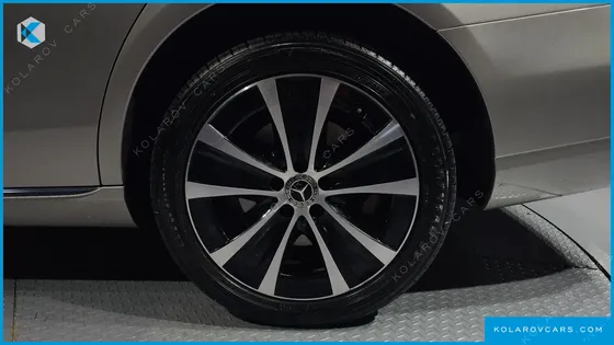 MERCEDES E-CLASS E300E 4MATIC EXCLUSIVE