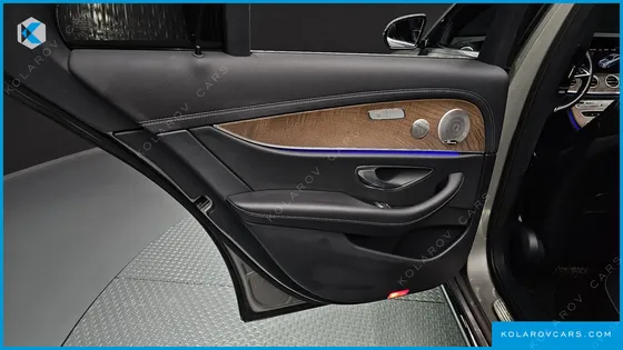 MERCEDES E-CLASS E300E 4MATIC EXCLUSIVE