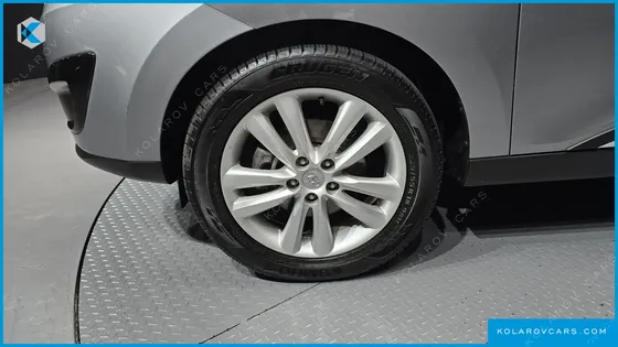 HYUNDAI TUCSON DIESEL 2WD LX20