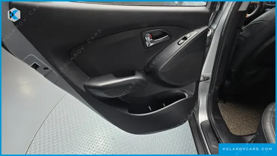 HYUNDAI TUCSON DIESEL 2WD LX20