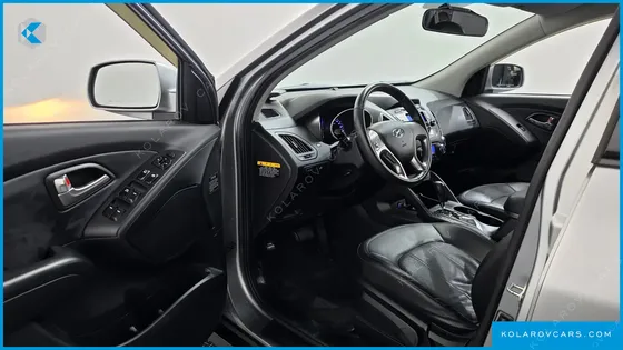 HYUNDAI TUCSON DIESEL 2WD LX20