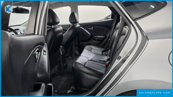 HYUNDAI TUCSON DIESEL 2WD LX20