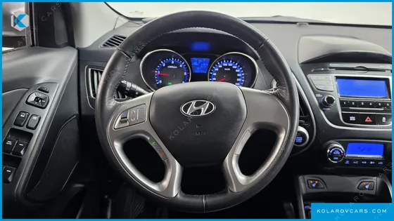 HYUNDAI TUCSON DIESEL 2WD LX20
