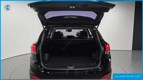 HYUNDAI TUCSON DIESEL 2WD LMX20