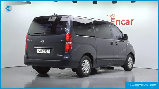 HYUNDAI STAREX 3-SEATER VAN