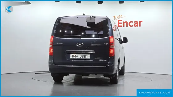 HYUNDAI STAREX 3-SEATER VAN