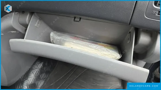 HYUNDAI STAREX 3-SEATER VAN