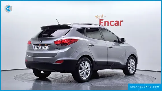 HYUNDAI TUCSON DIESEL 2WD LX20