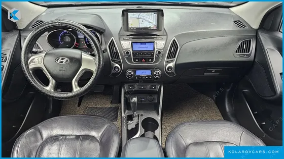 HYUNDAI TUCSON DIESEL 2WD LX20