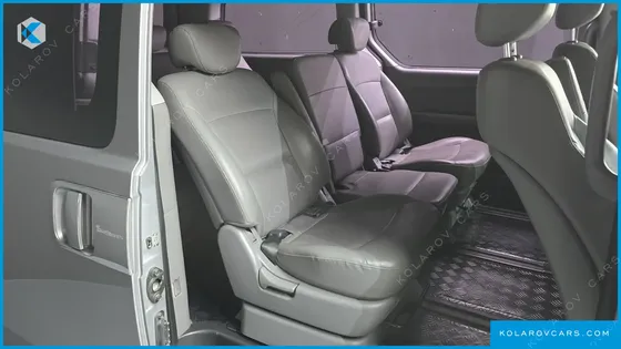 HYUNDAI STAREX 12-SEATER WAGON