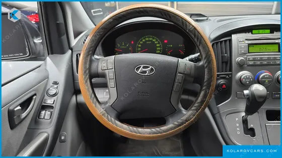 HYUNDAI STAREX 12-SEATER WAGON
