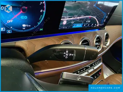 MERCEDES E-CLASS E300E 4MATIC EXCLUSIVE