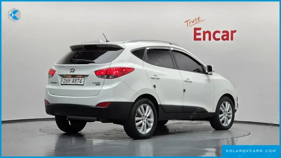 HYUNDAI TUCSON DIESEL 2WD LX20