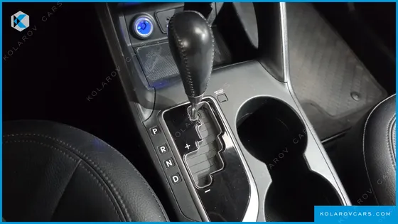 HYUNDAI TUCSON DIESEL 2WD LX20
