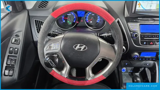 HYUNDAI TUCSON DIESEL 2WD LX20
